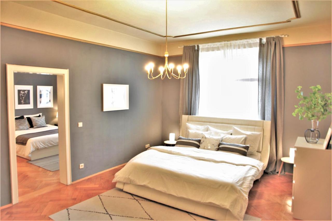 Spacious Apartment In The Heart Of אינסברוק מראה חיצוני תמונה